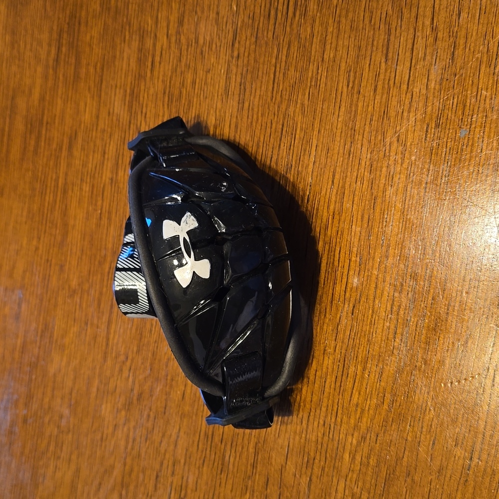 Under Armour cushioned football chin strap